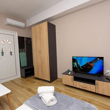 Mezani Kwatera prywatna *