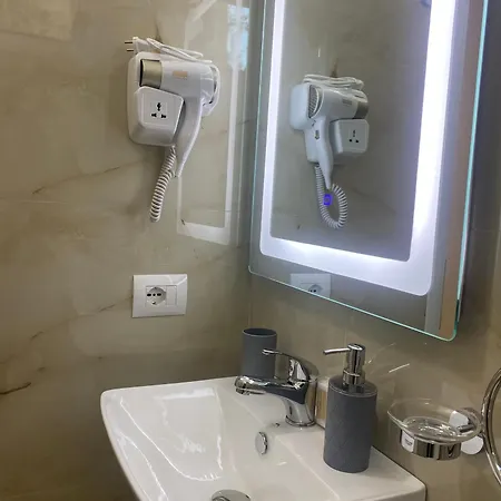 Mezani Kwatera prywatna *