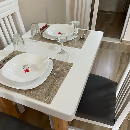 Kwatera prywatna Mezani *