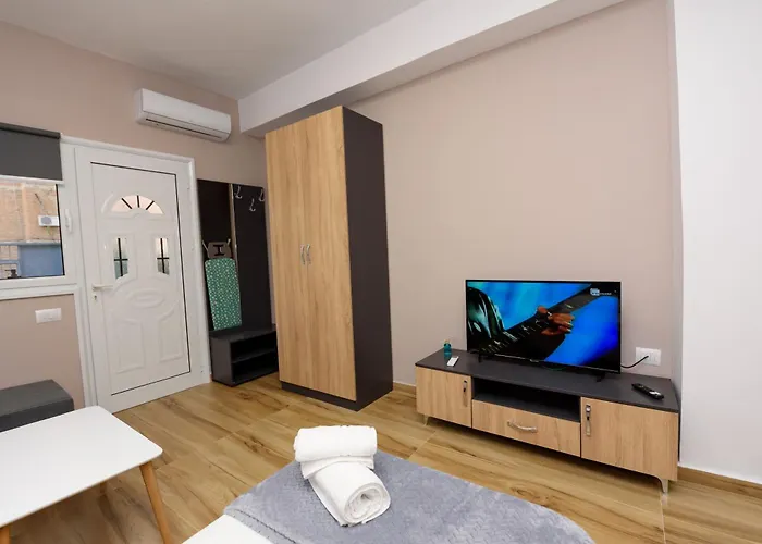 Mezani Homestay *